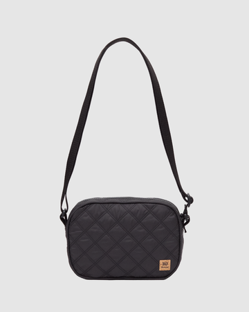 Accent quilting bag／black Ungendered Mackenzie Quilted Bag | Recycled Polyester