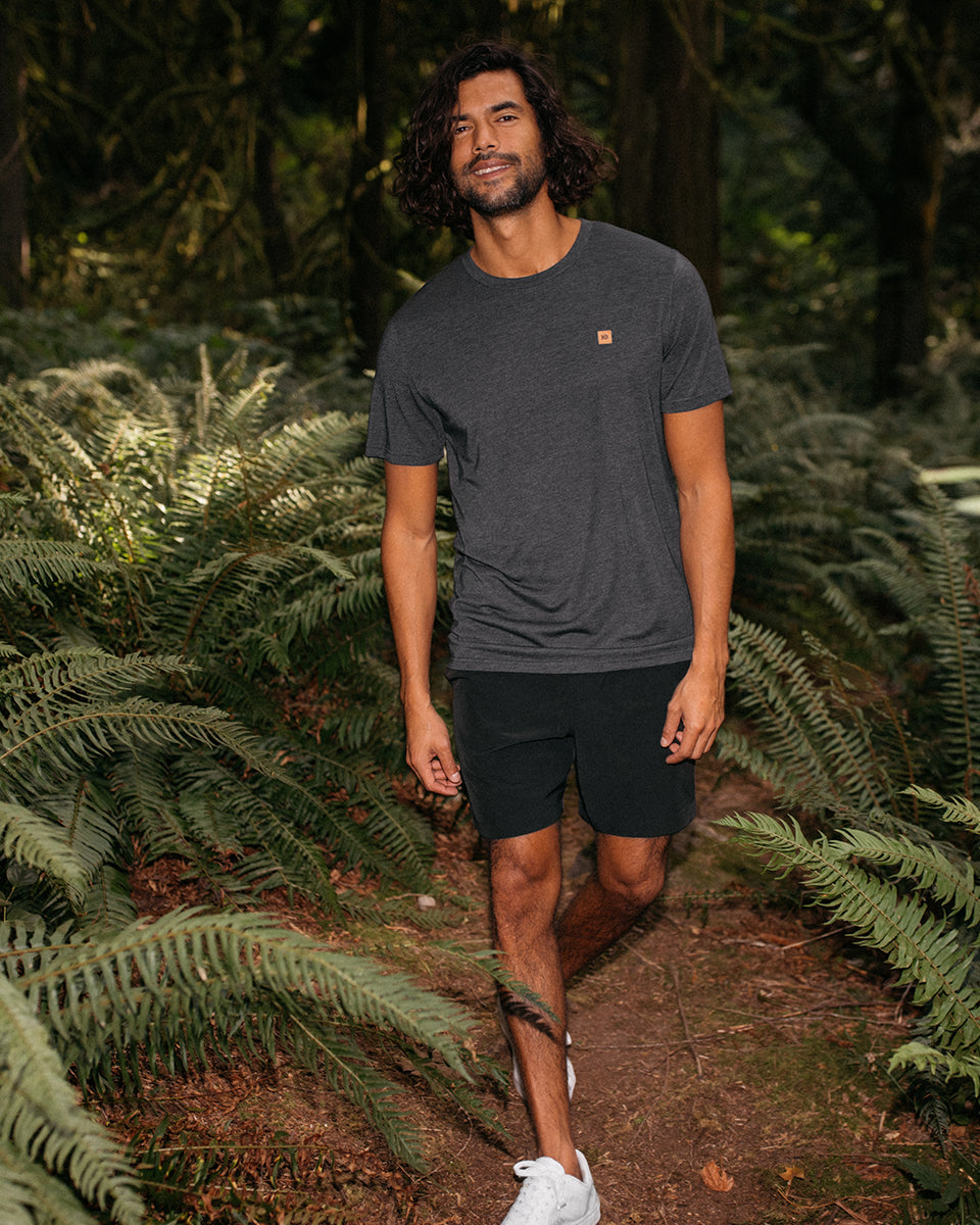 https://www.tentree.com/cdn/shop/files/Black-Recycled-Polyester-Crew-Neck-Tee-TCM1869-0451_11_bfad34a9-d5b3-4e05-936d-0f50a1b6476f.jpg?v=1773879209&width=800