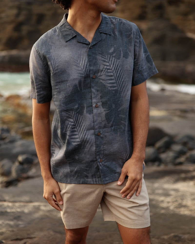 Black-Relax-Shortsleeve-Graphic-Button-Up