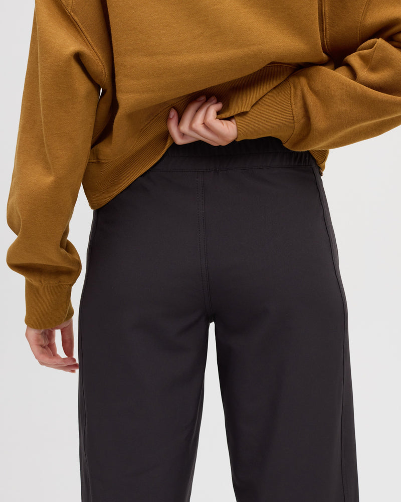 Black-Women_s-Cropped-Mid-rise-Pant