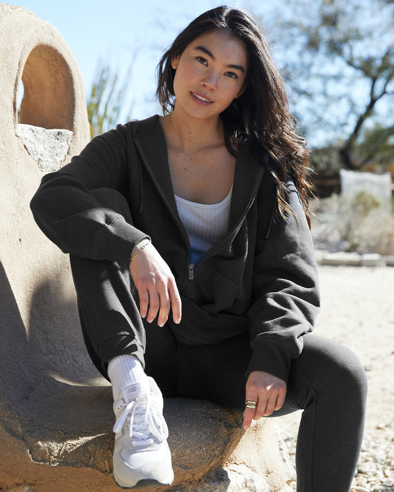 Black-Regular-Fit-Elastic-Waist-Jogger