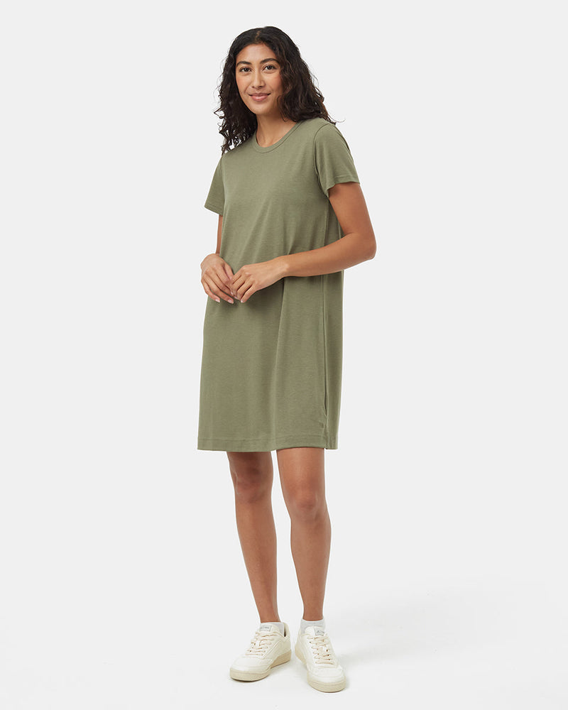 knee length t shirt dress 24seven Comfort Apparel Petite Abstract Print Short Sleeve T- Shirt Dress to the